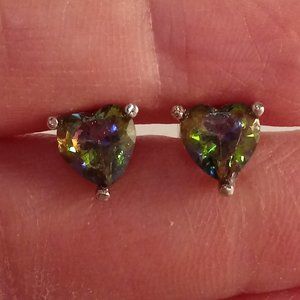 White Gold Plated Heart Mystic Rainbow Diamond Zircon Stud Earrings 1.13ctw